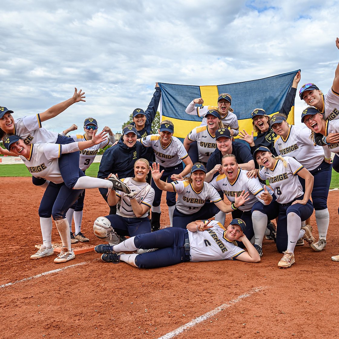 Svensk Softboll summerar damlandslagets EM 2025 i Prag, Tjeckien