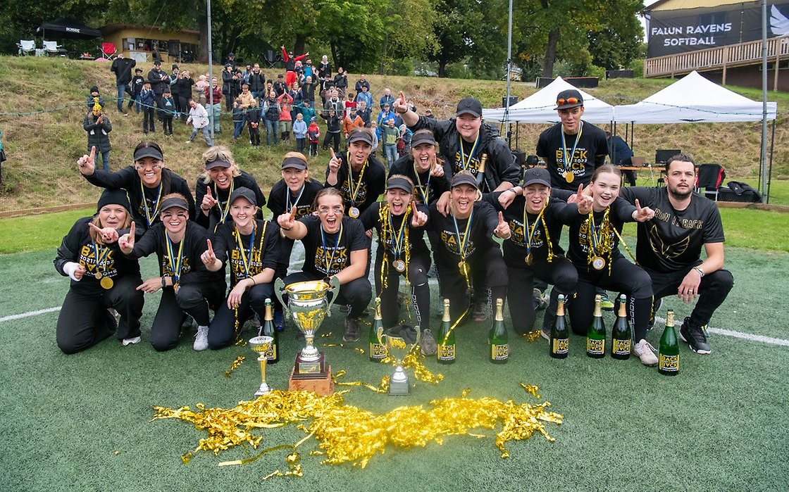 Falun Ravens svenska mästare i Softboll 2022!